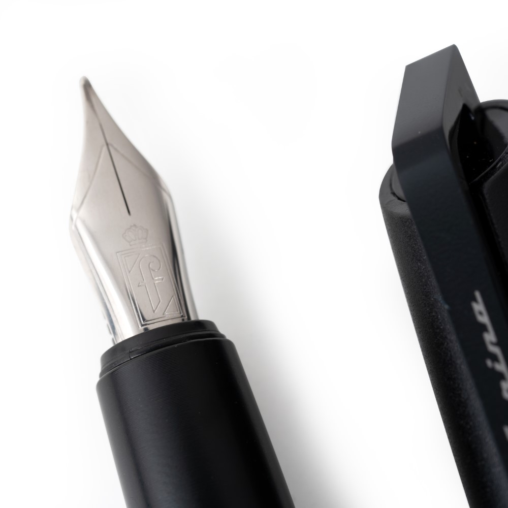 Перьевая ручка Pininfarina PF GO BLACK-4