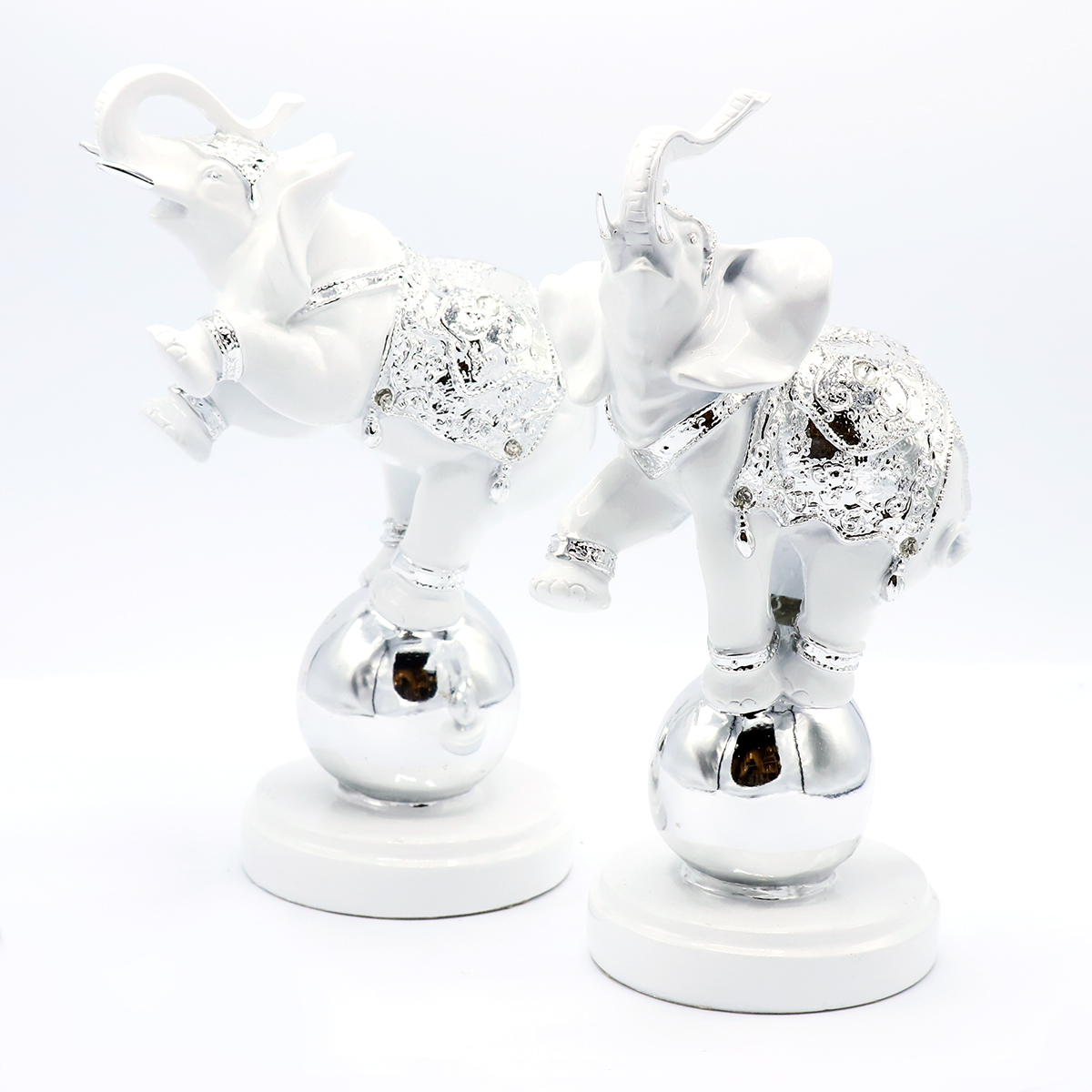 Набор статуэток &amp;quot;Слоны на шарах&amp;quot;, Белый/серый-0