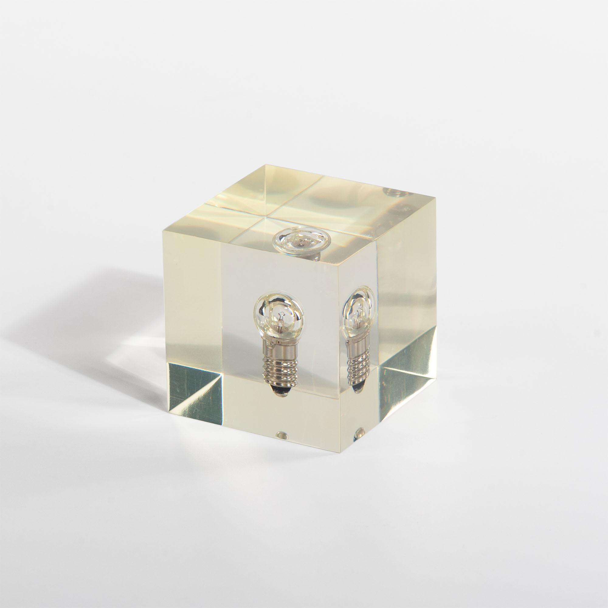 Пресс-папье "Лампочка"-0