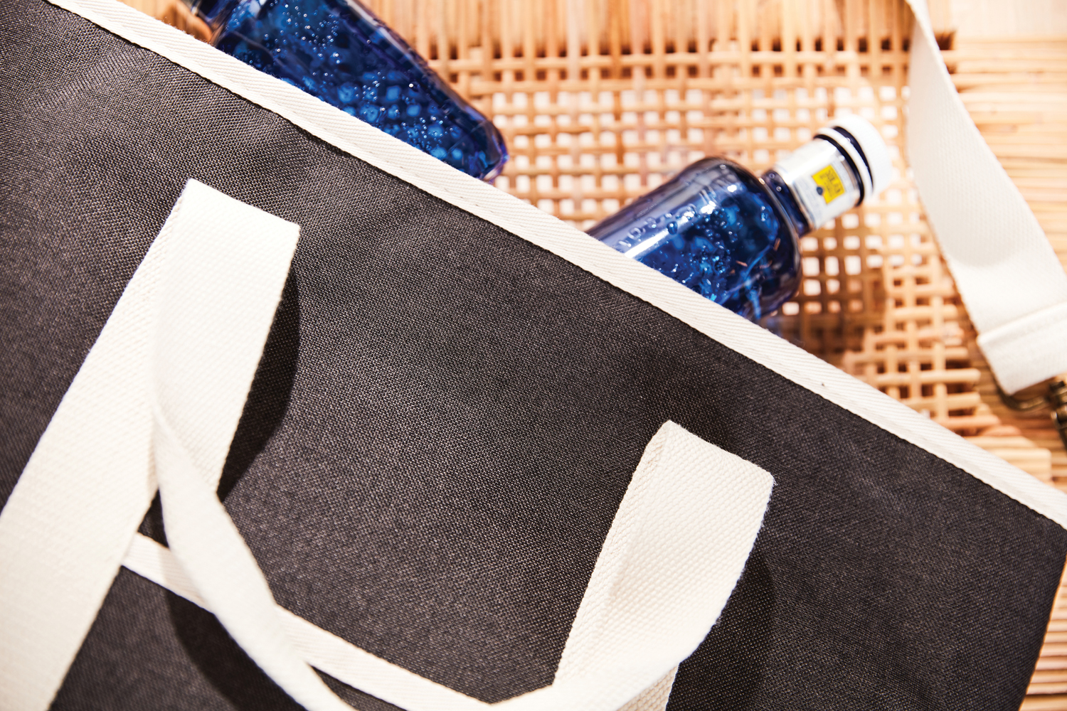 Сумка-холодильник VINGA Sortino из rPET-6