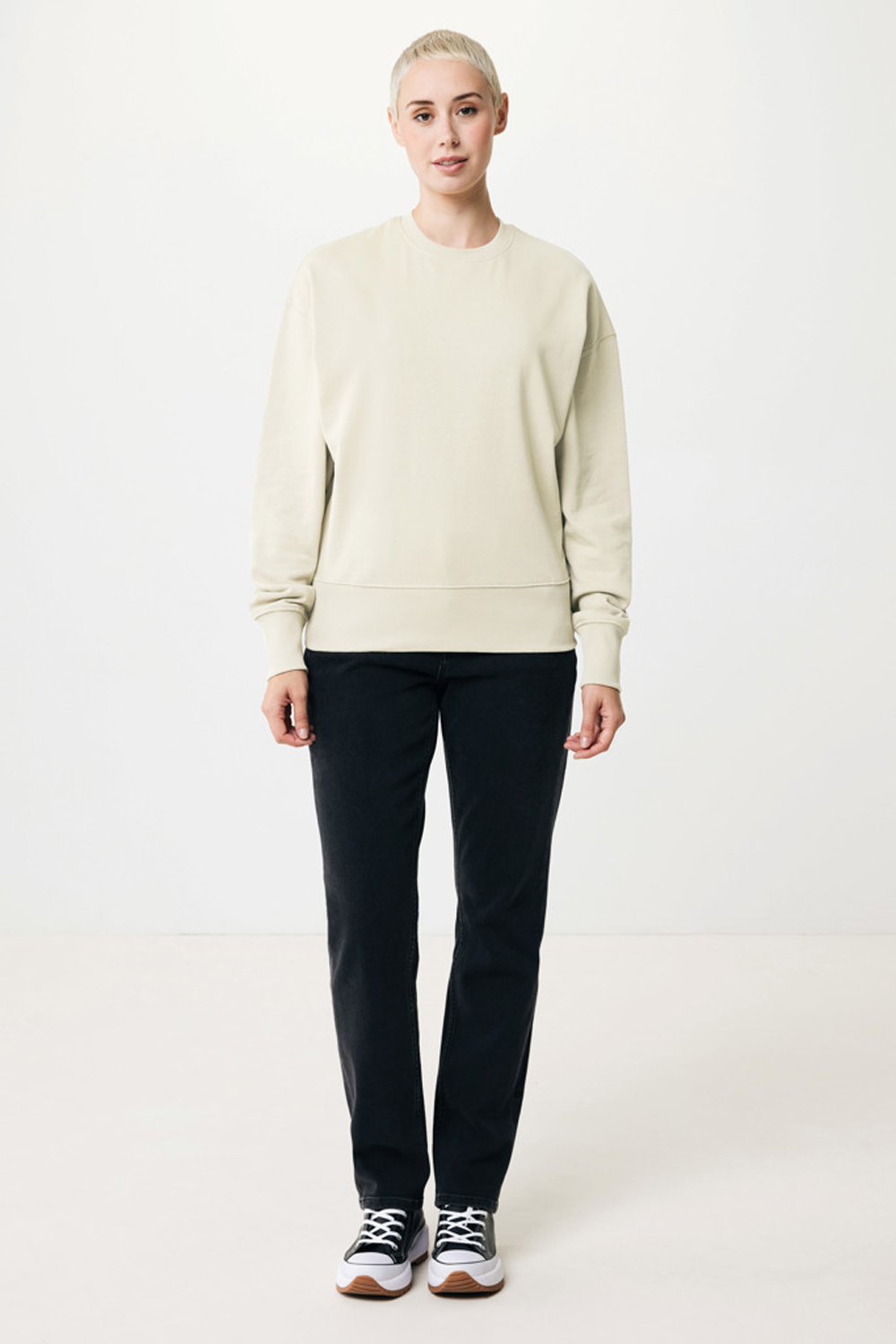 Свитшот Iqoniq Kruger из переработанного хлопка, свободный крой, унисекс, 340 г/м²-13