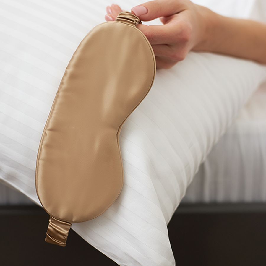 Маска для сна Essential, бежевая-3