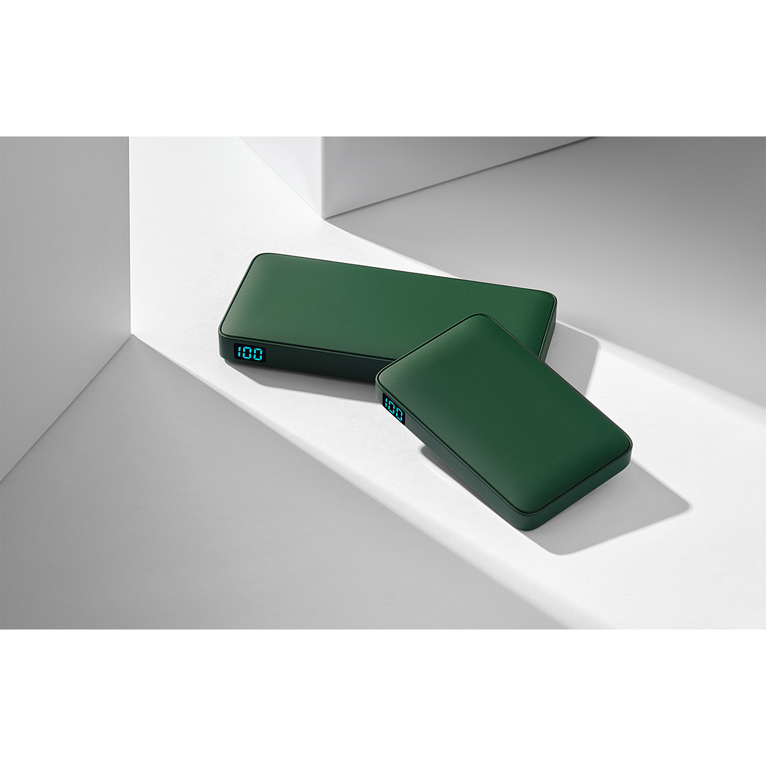 Внешний аккумулятор с подсветкой Ancor 5000 mAh, зеленый-8