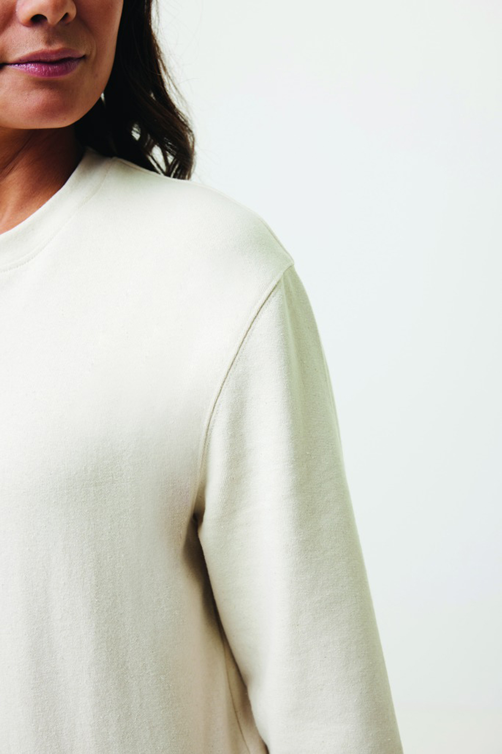 Свитшот Iqoniq Denali из переработанного неокрашенного хлопка, унисекс, 340 г/м²-24