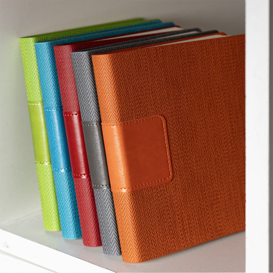 Ежедневник недатированный SCOTTY, формат А5-, ярко-красный-8