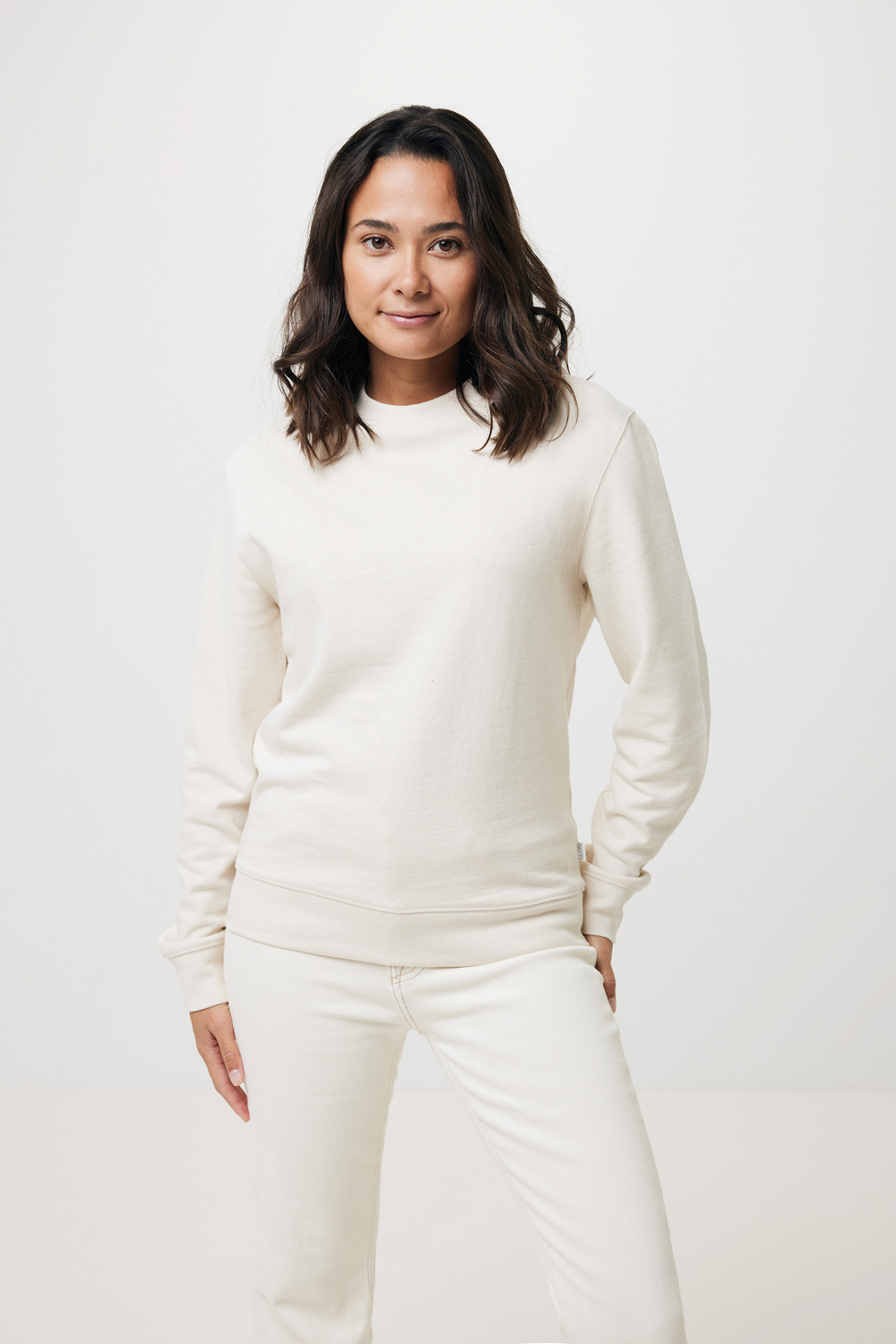 Свитшот Iqoniq Denali из переработанного неокрашенного хлопка, унисекс, 340 г/м²-10