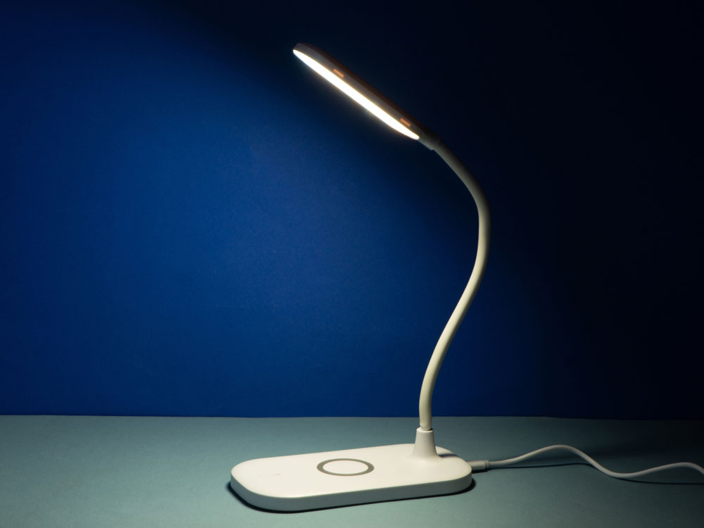 Настольный светильник с беспроводной зарядкой Nimble, 10 Вт-8
