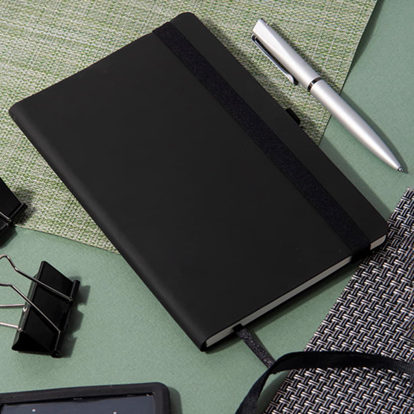 Бизнес-блокнот GRACY на резинке, формат А5, в линейку, черный-8