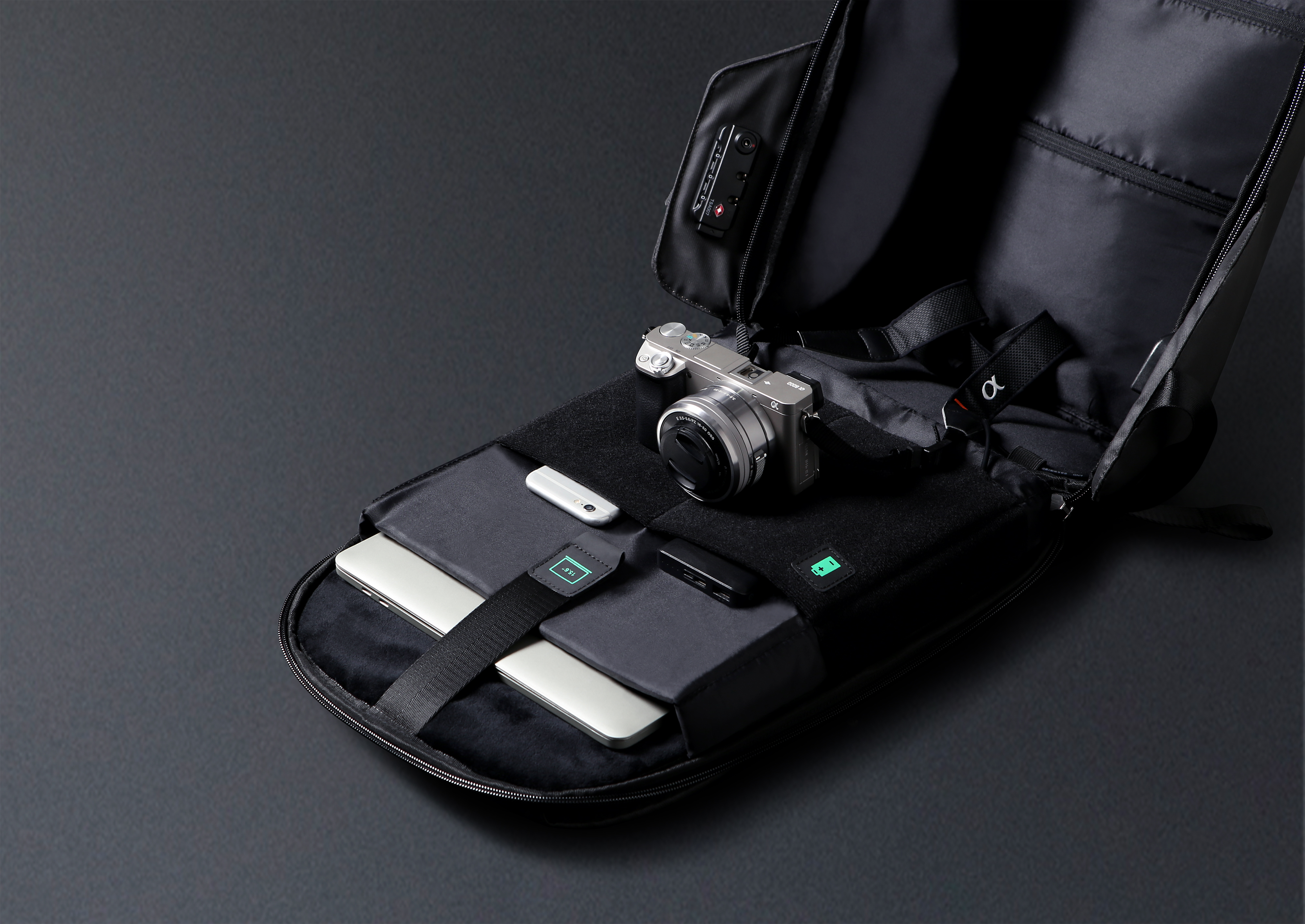 Рюкзак HiPack 43х33х16 см, черный-19