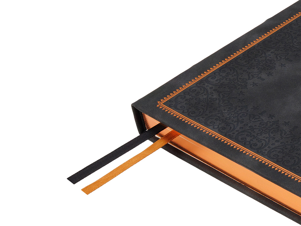 Ежедневник недатированный А4 Royal, черный с бронзовым срезом-3