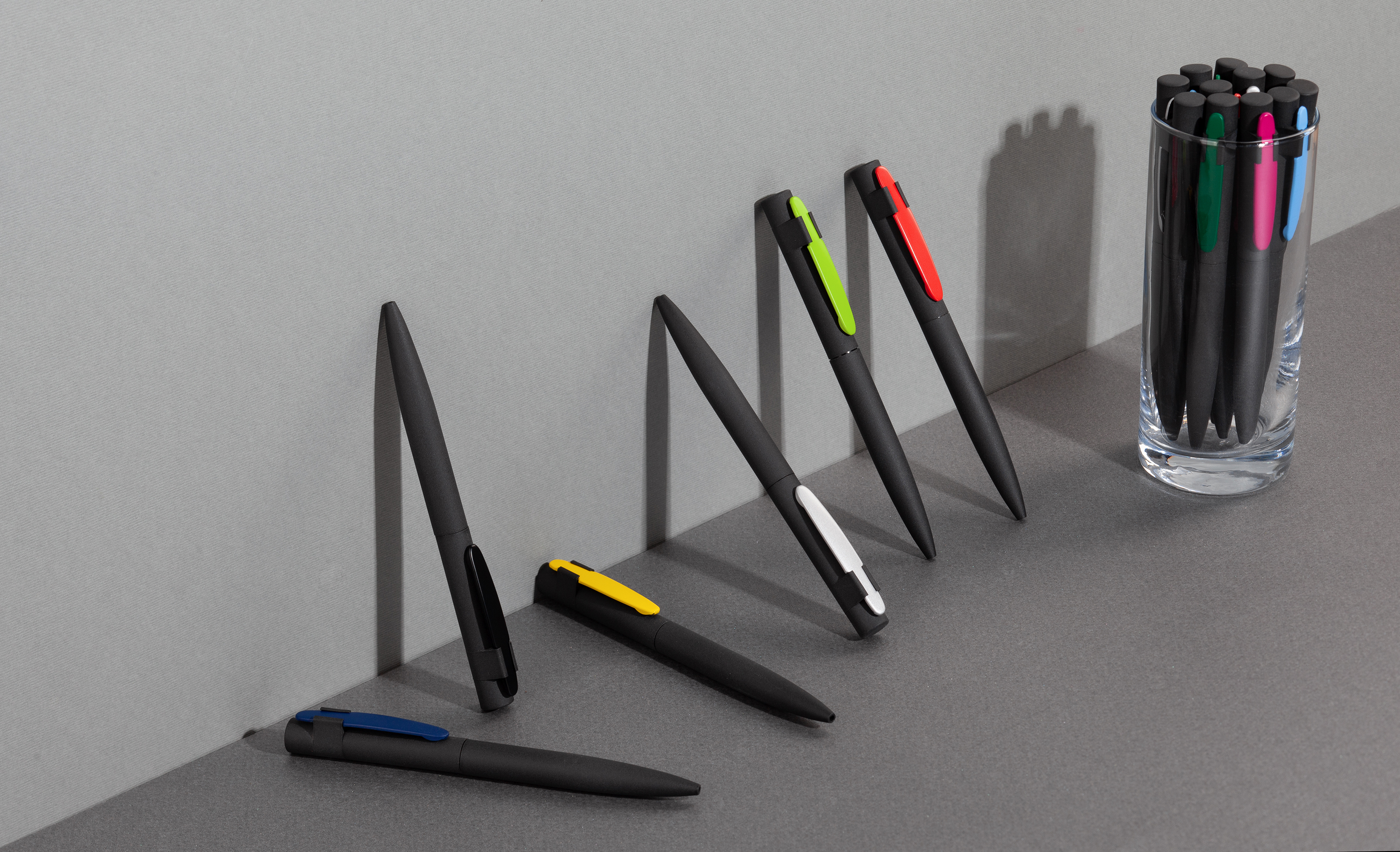 Ручка шариковая "Lip SOFTGRIP"-1