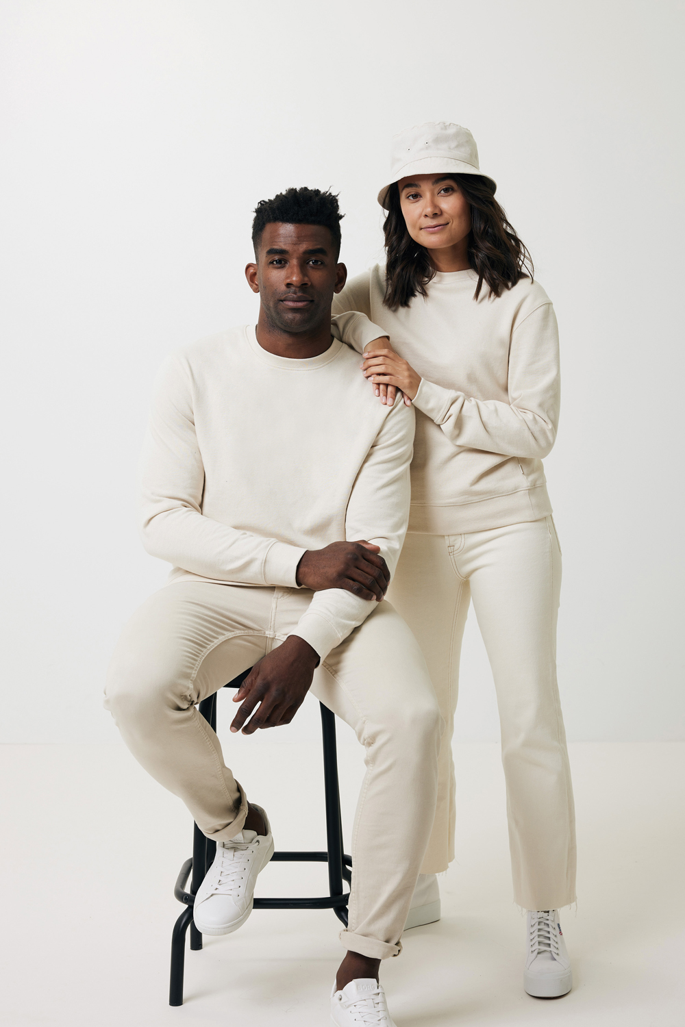 Свитшот Iqoniq Denali из переработанного неокрашенного хлопка, унисекс, 340 г/м²-39