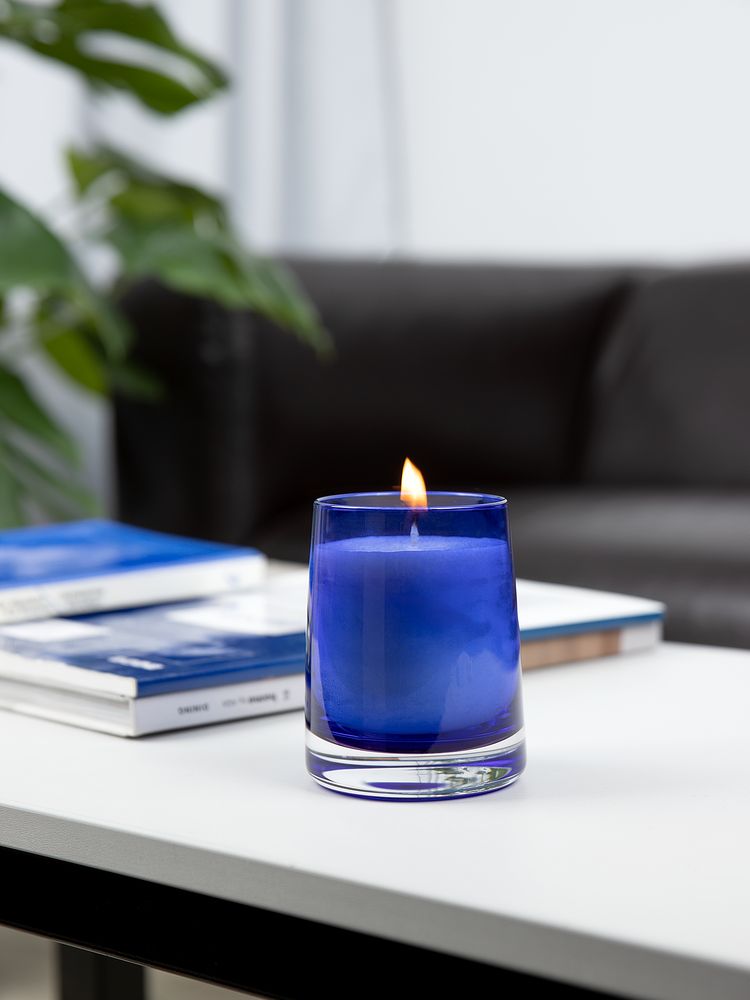 Ароматическая свеча Fragnola, пряная древесина и кардамон, темно-синяя-2