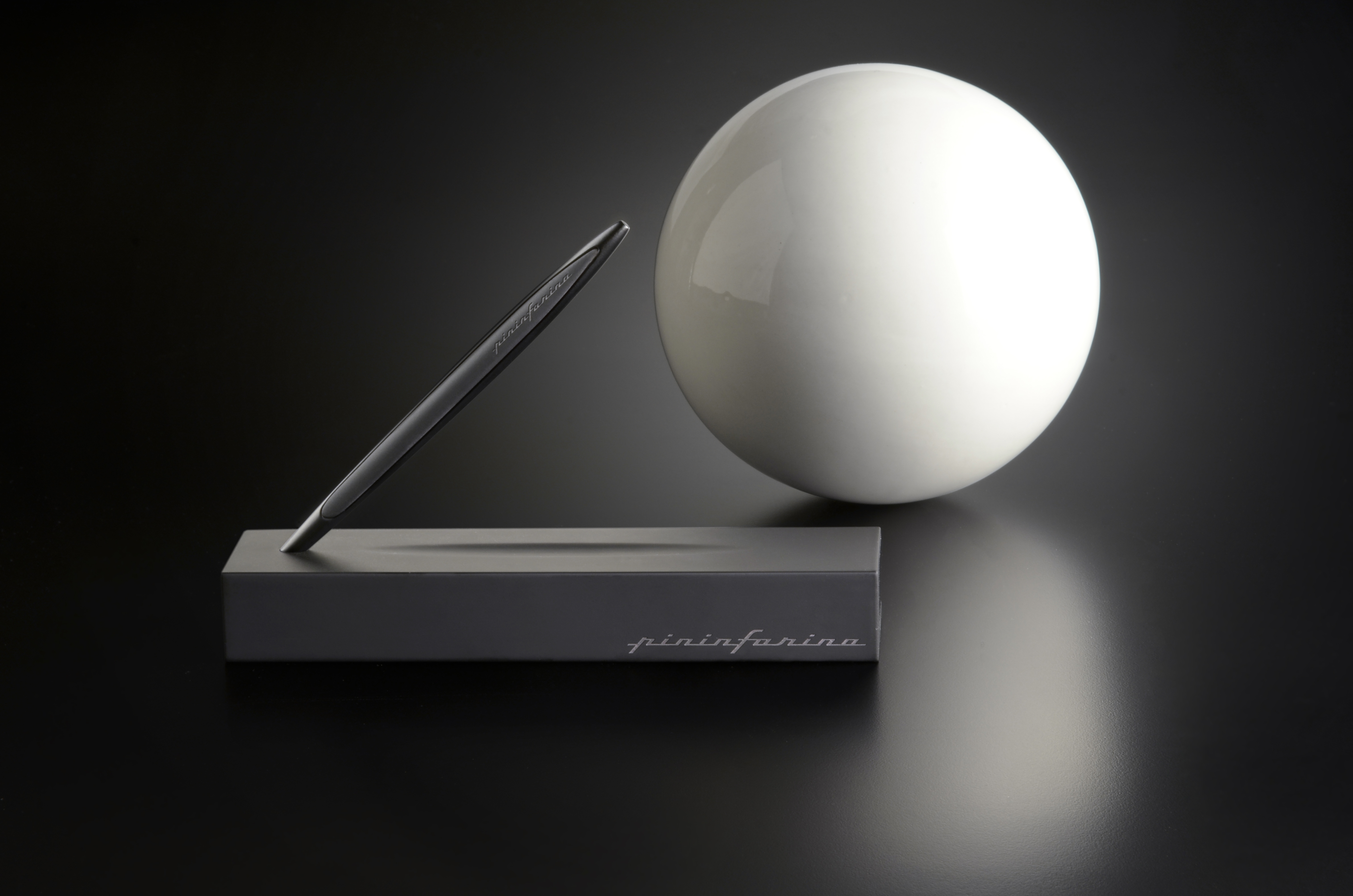 Вечная ручка Pininfarina Cambiano STEALTH BLACK-11