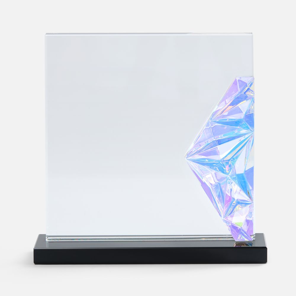 Стела Evergleam-1