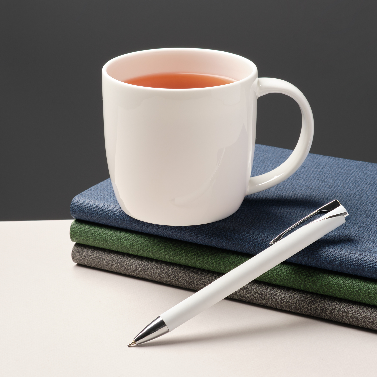 Кружка фарфоровая Dafna-10