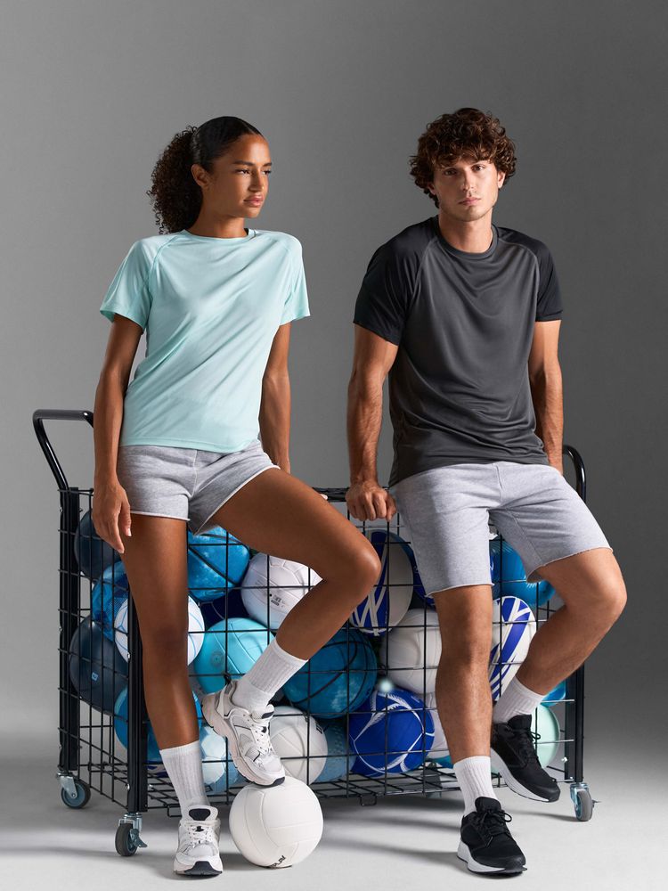 Футболка спортивная унисекс Vortex, черная с темно-серым-6