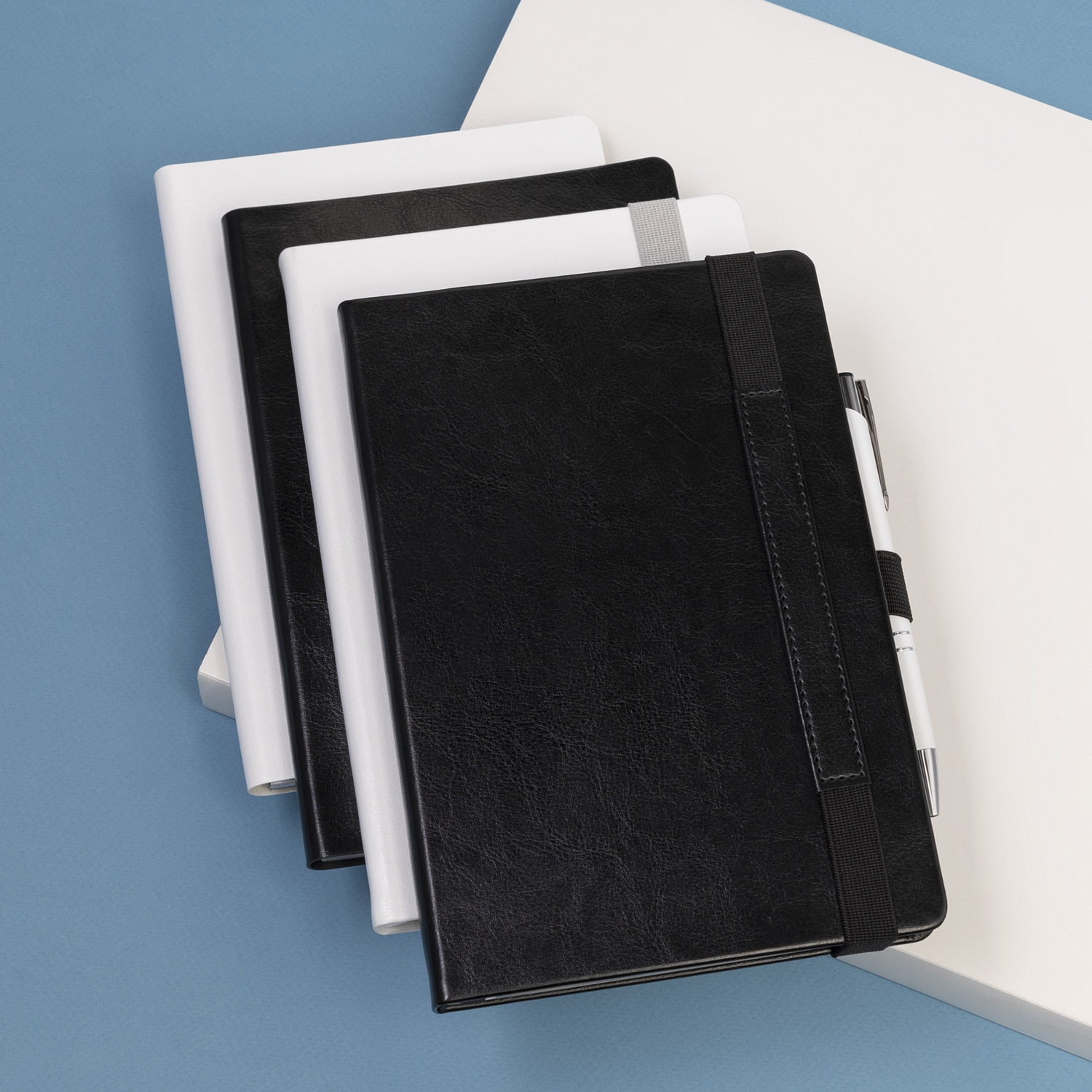 Ежедневник Гэлакси (Galaxy) недатированный, жесткая обложка, срез голограф. фольга, черный-7