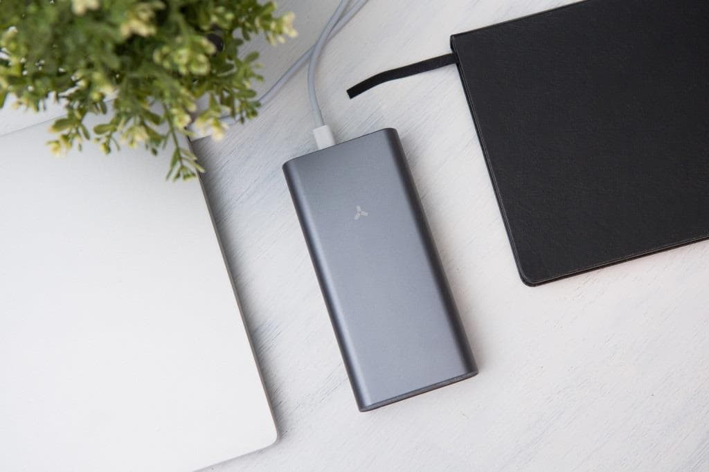 Внешний аккумулятор Accesstyle Battleship II (20000 mAh), серебристый, серебристый-10