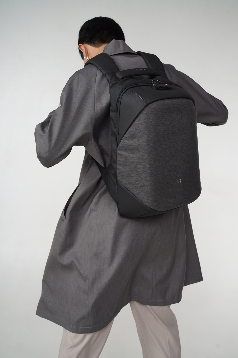 Рюкзак KORIN ClickPack 46х34х16 см, черный-21