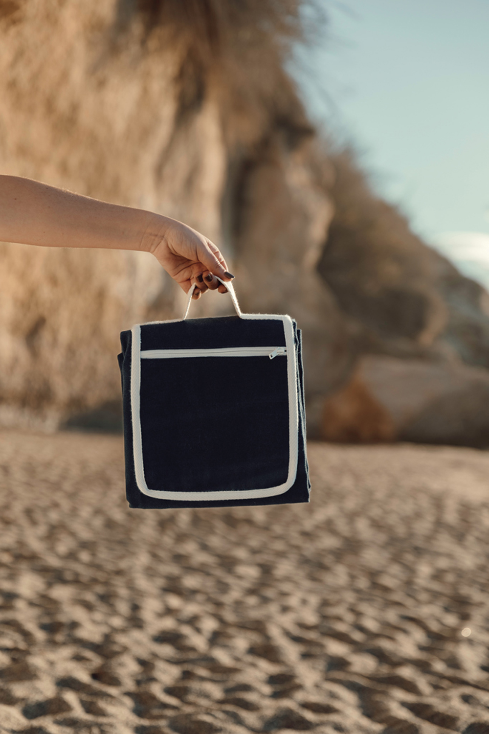 Плед для пикника VINGA Volonne из переработанного канваса и rPET AWARE™, 130х170 см-6