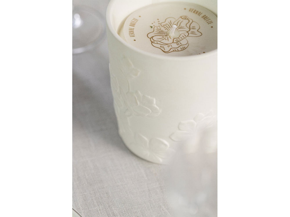 Свеча Valerie Concept CNDL FLV, белый-5