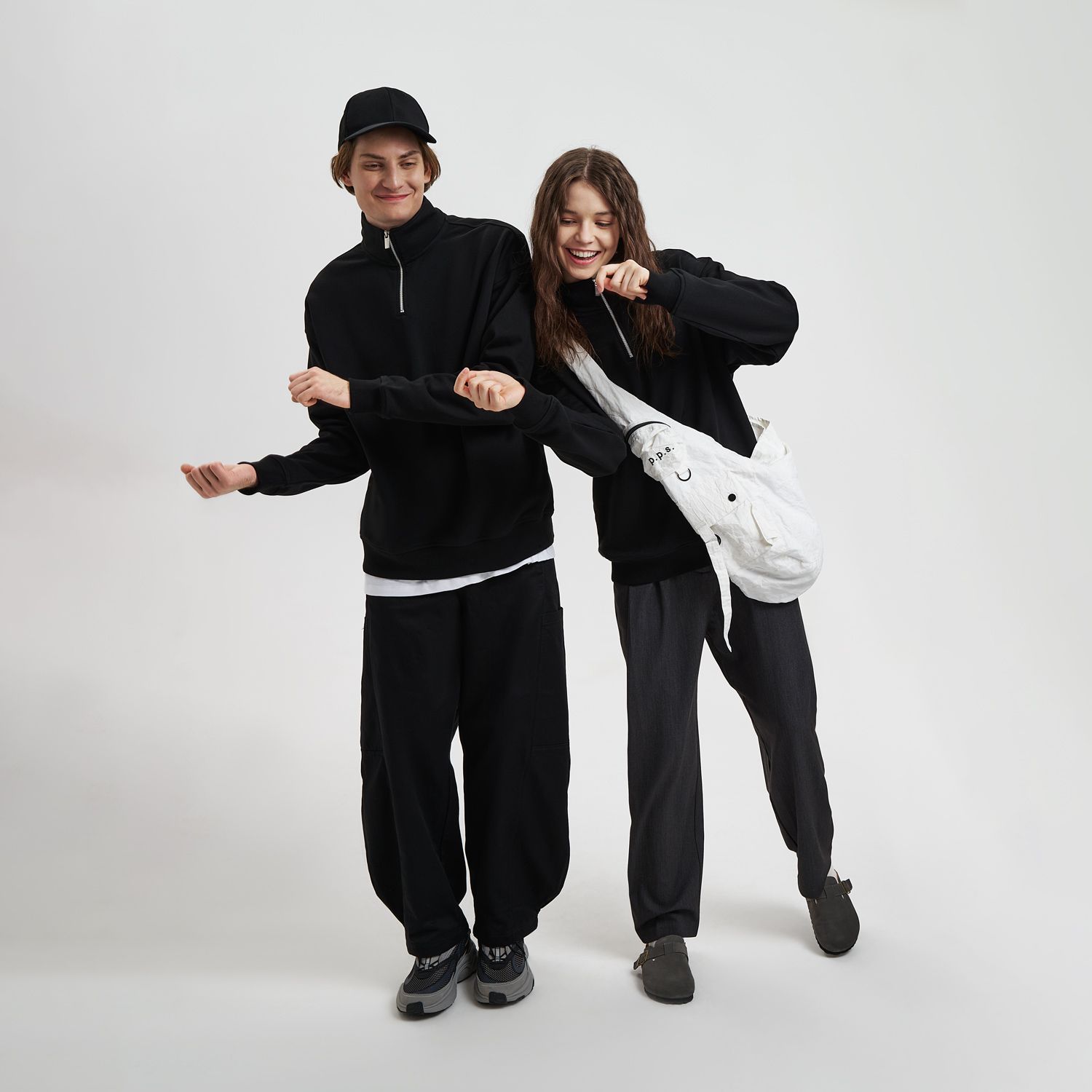 Толстовка на молнии унисекс Флоу (Flow), черная-11