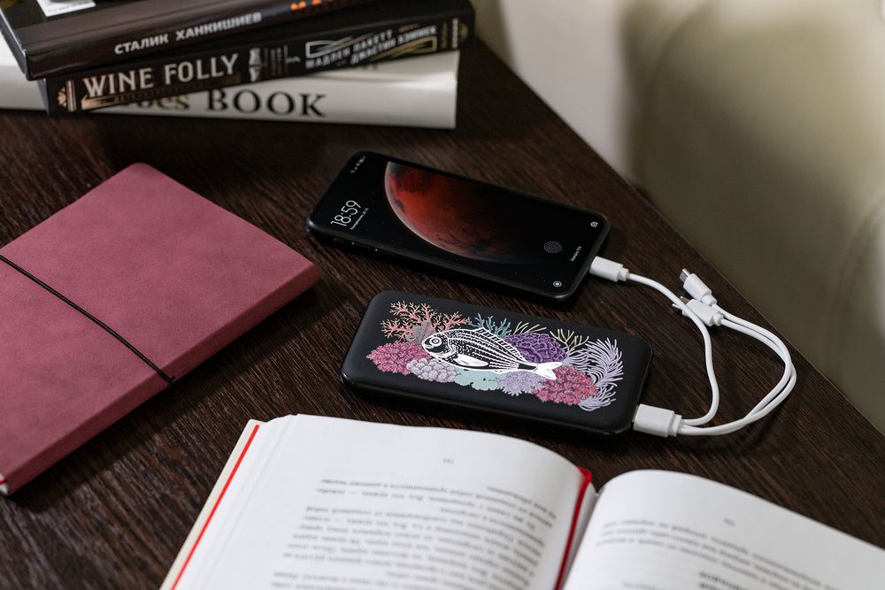 Аккумулятор с подсветкой markBright Town, 5000 мАч, черный-2