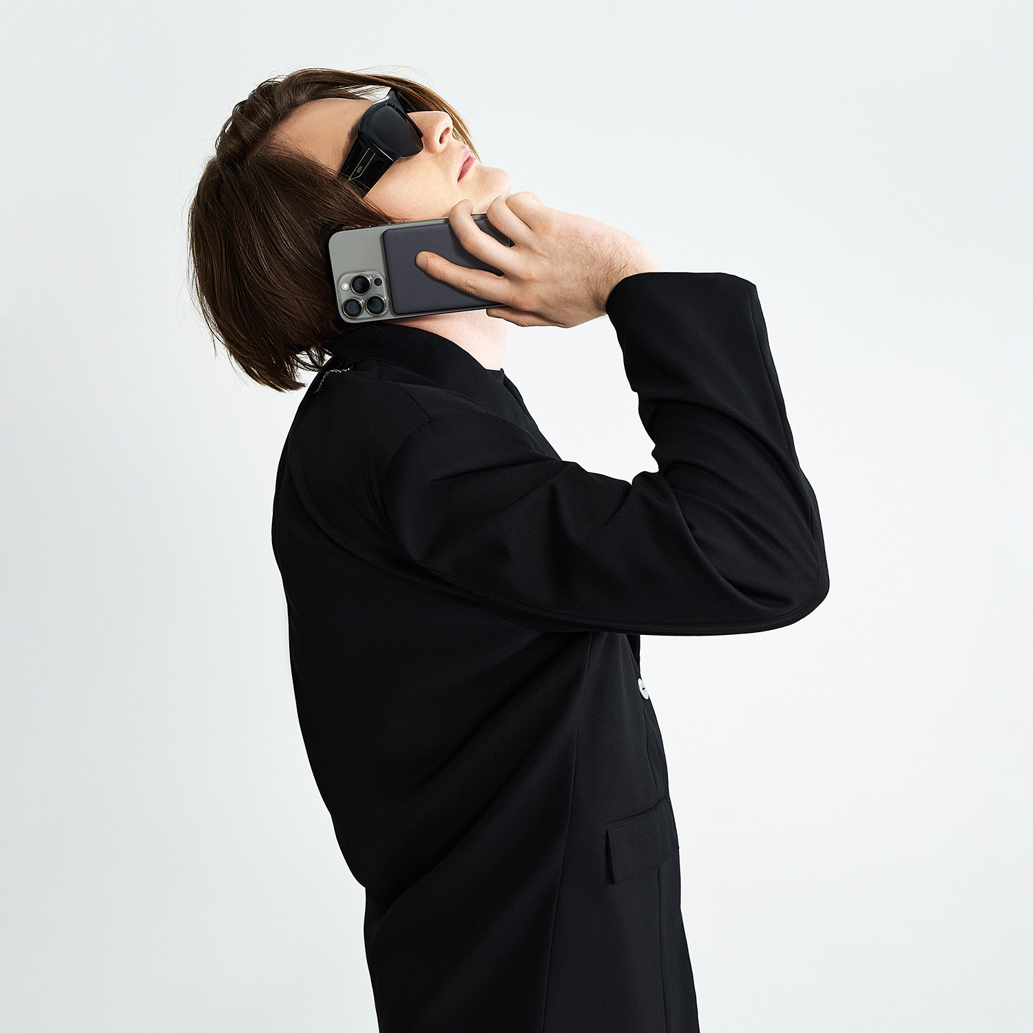 Внешний аккумулятор Onyx PD 5000mAh с функцией беспроводной зарядки 15W, серый-13