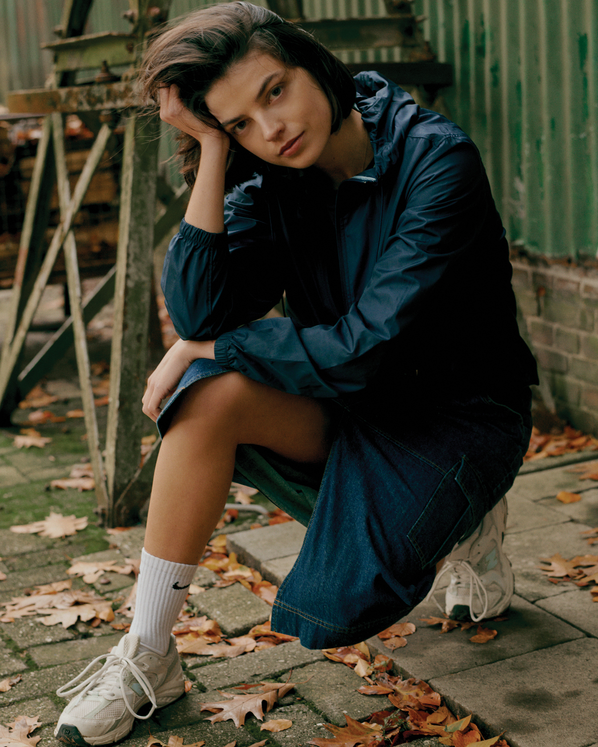 Ветровка Iqoniq Logan из переработанного полиэстера AWARE™, унисекс, 70 г/м²-11