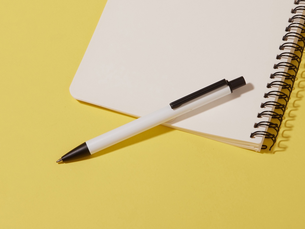 Ручка металлическая шариковая Groove M Recy, белый-4