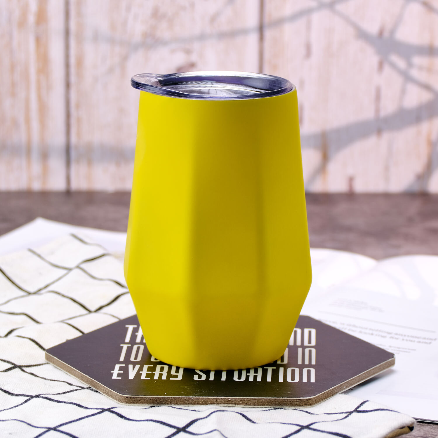 Кофер софт-тач EDGE CO12s (желтый)-4