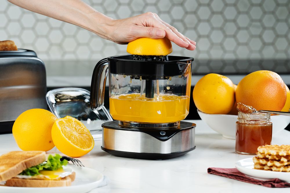 Электрическая соковыжималка для цитрусовых Source Force, серебристо-черная-1