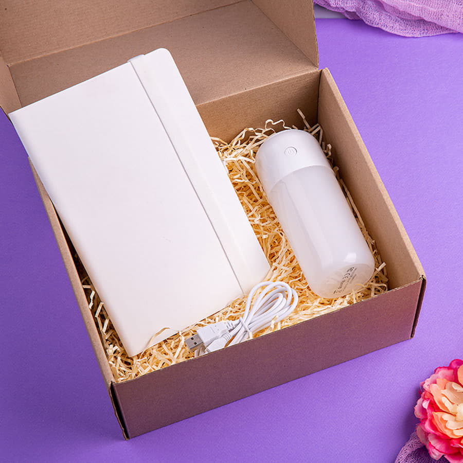 Набор подарочный FLORAL EGOIST: бизнес-блокнот, увлажнитель, белый-1