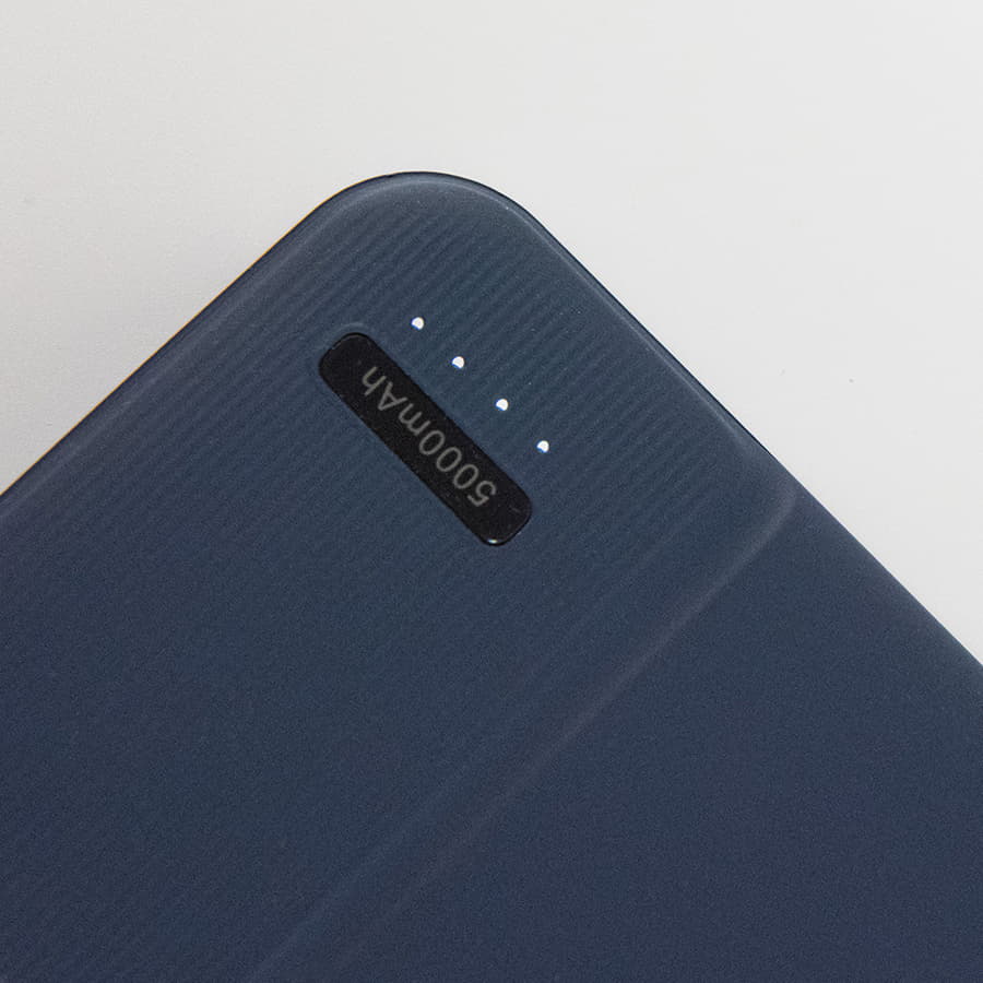 Универсальный аккумулятор Flash 5 (5000 мАч) с подсветкой и soft touch, синий, 9,8х6.3х1,3 см, синий-4