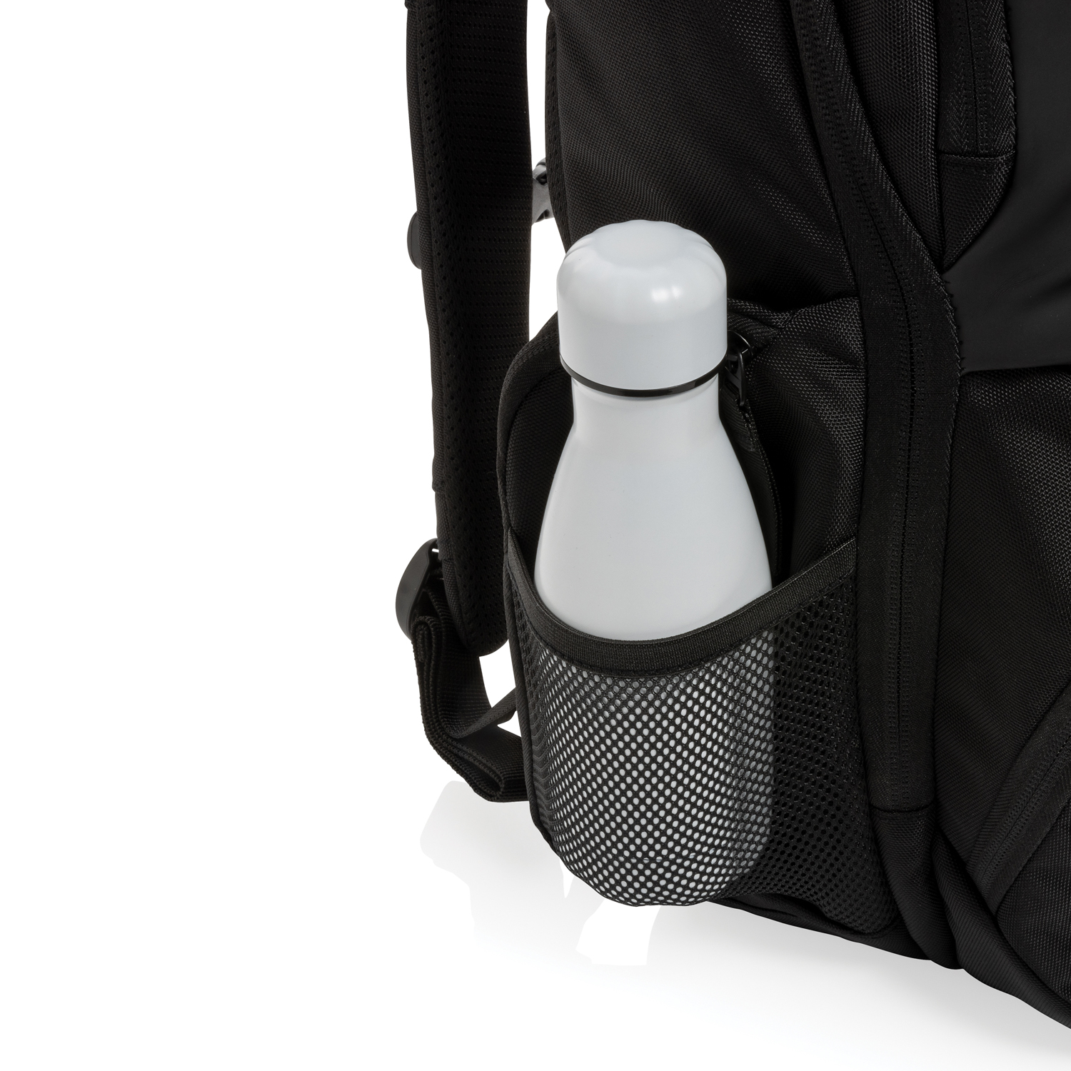 Городской рюкзак Swiss Peak из rPET AWARE™, 15,6"-11