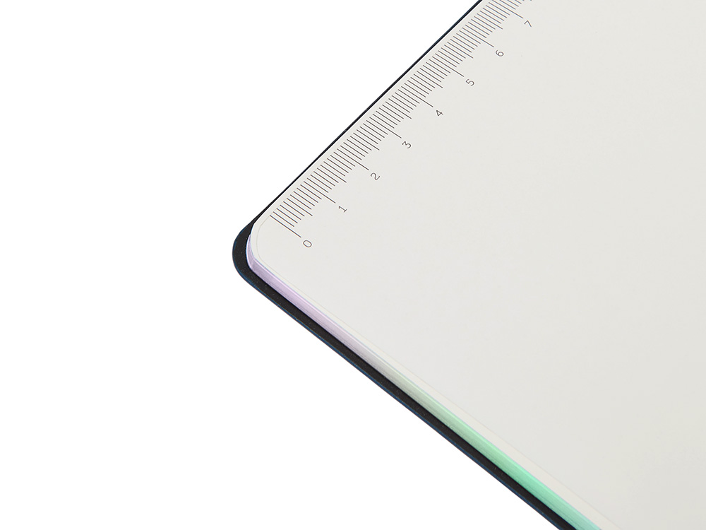 Блокнот А5 в гибкой обложке Fellini с голографическим срезом, темно-синий-5