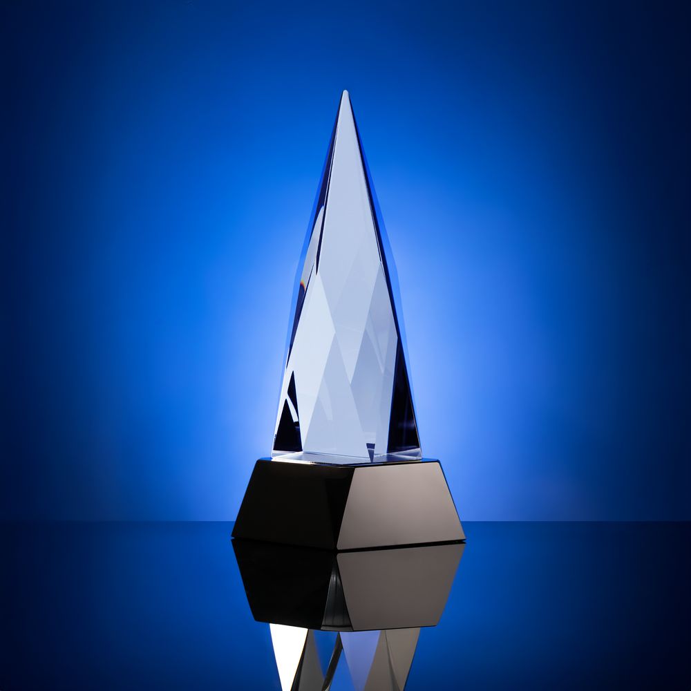 Стела Elitist-3