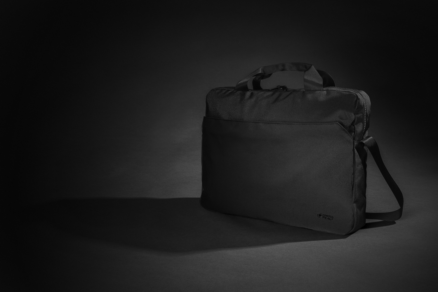 Сумка для ноутбука Swiss Peak Essential из rPET Aware™, 15.6"-7
