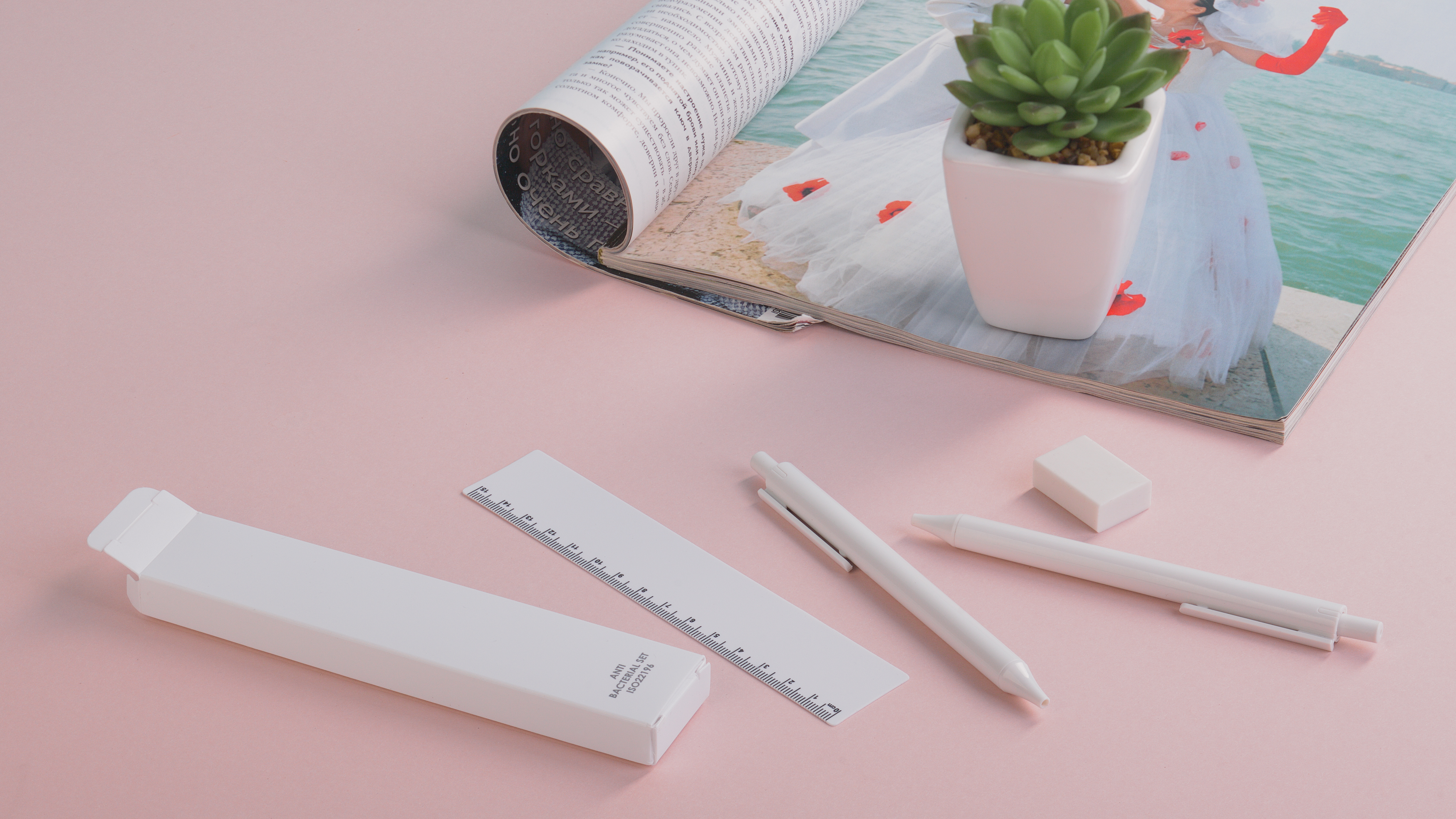 Набор "Combo" канцелярских принадлежностей с антибактериальной защитой-1