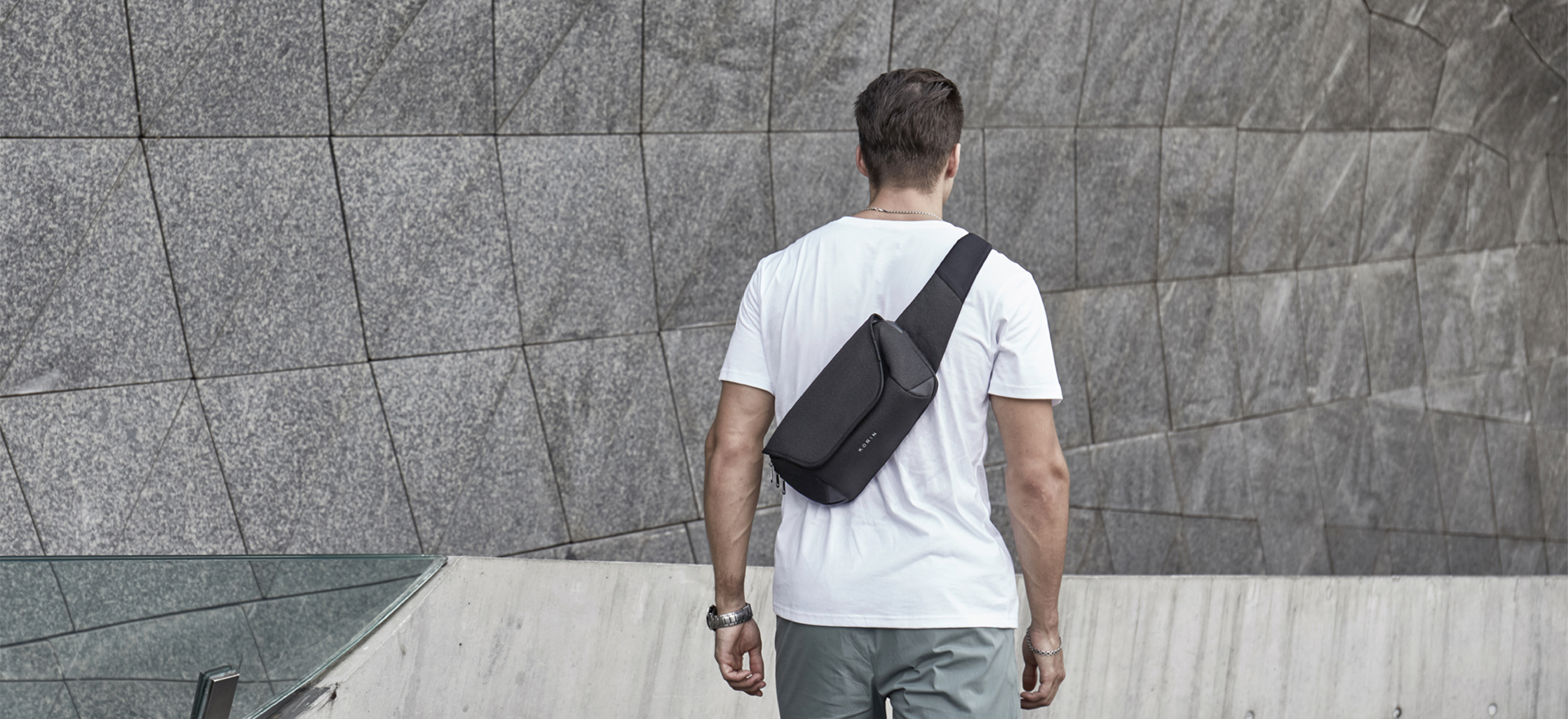 Наплечная сумка ClickSling 32,5х17,3х11 см, черная-8