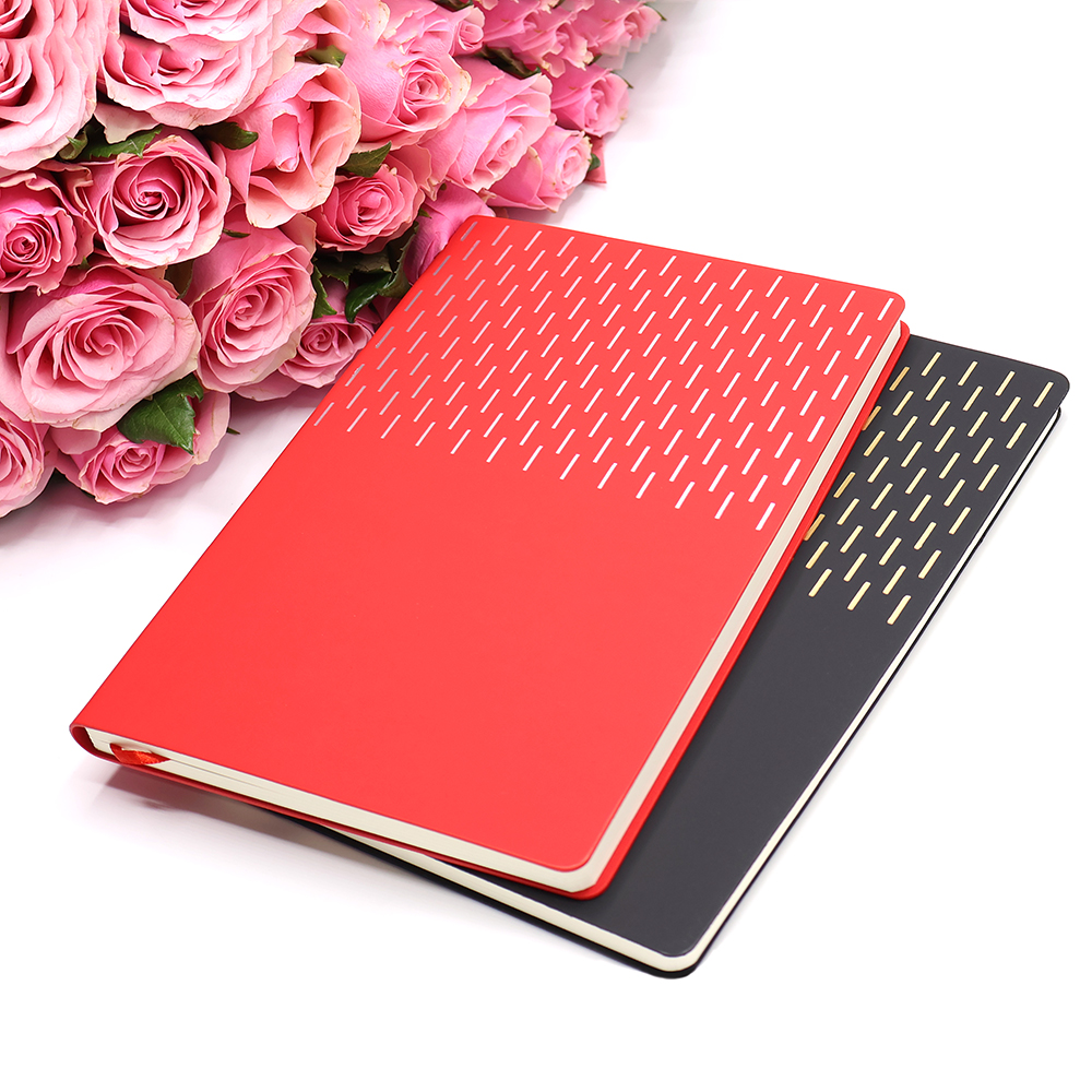 Ежедневник A5 недатированный Esmeralda в мягком переплёте, Чёрный / Золотой-4