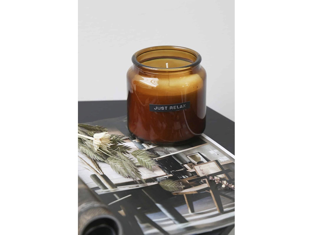 Ароматизированная свеча Wellmark Let's Get Cozy 650 г с ароматом кедрового дерева - Amber heather-4