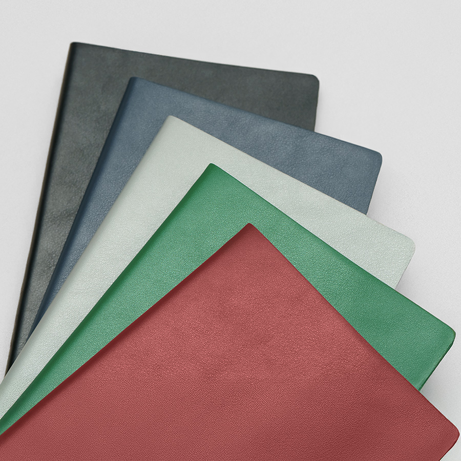 Бизнес-блокнот LADY, формат А5, серый, блок в клетку, серый-6