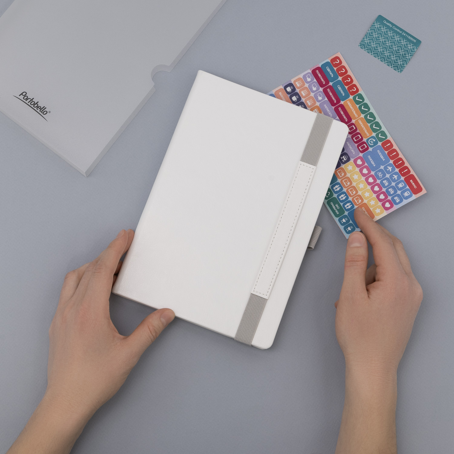 Ежедневник Galaxy недатированный, жесткая обложка, срез голограф. фольга, белый-13