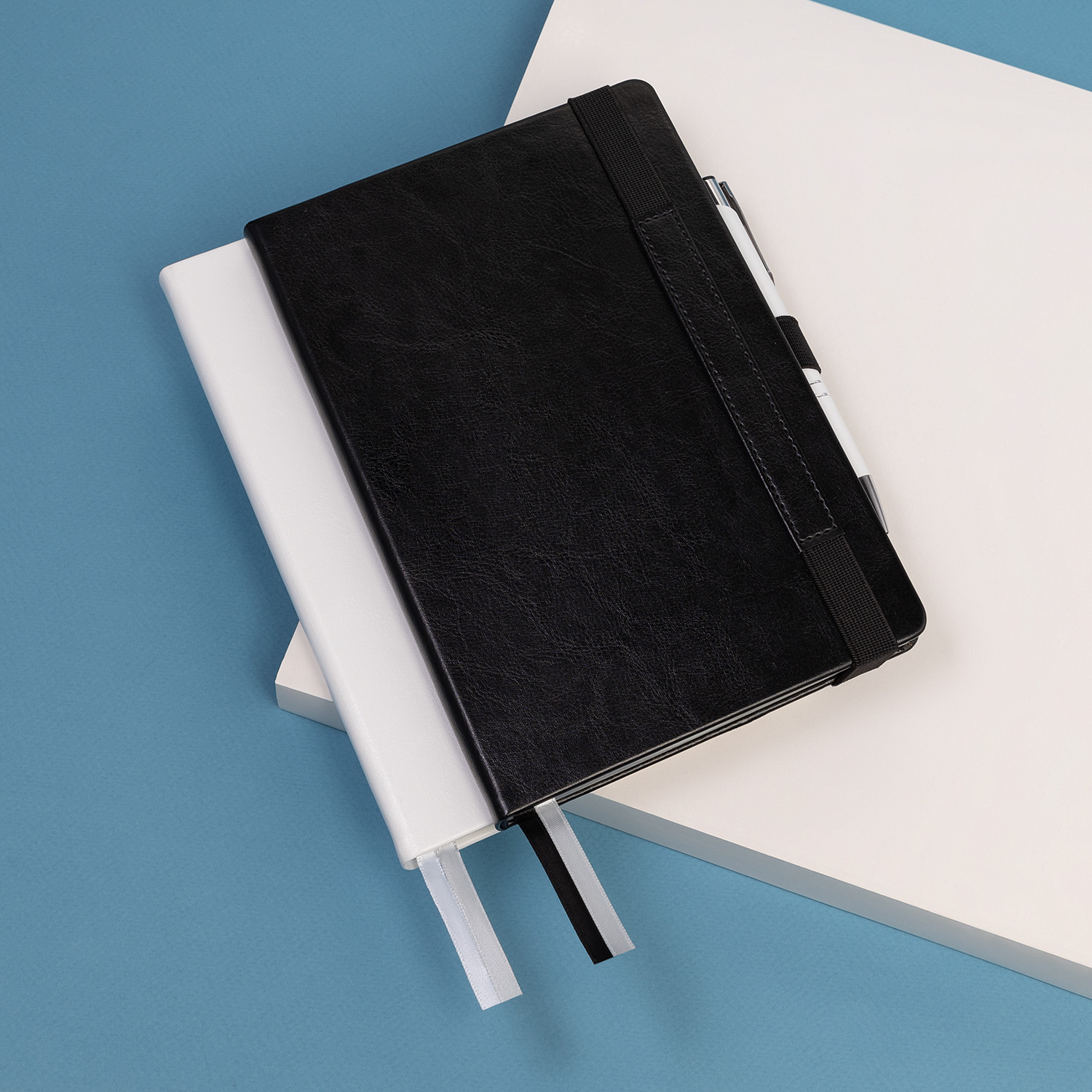 Ежедневник Galaxy недатированный, жесткая обложка, срез голограф. фольга, черный-8