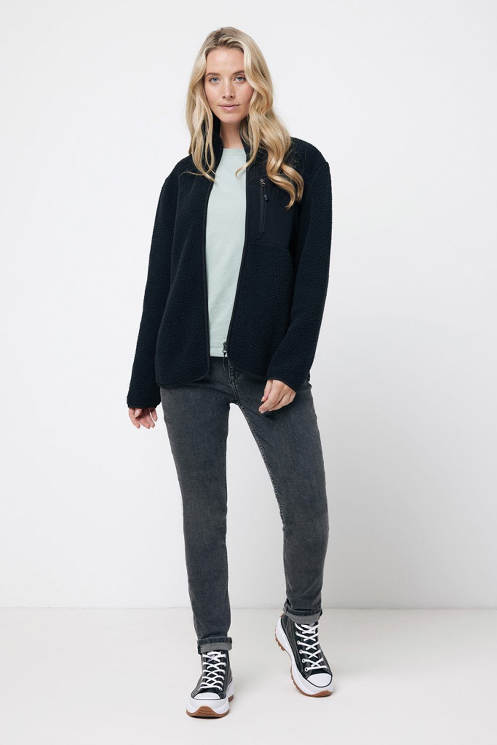 Куртка Iqoniq Diran из переработанного полиэстера AWARE™, унисекс, 320 г/м²-9