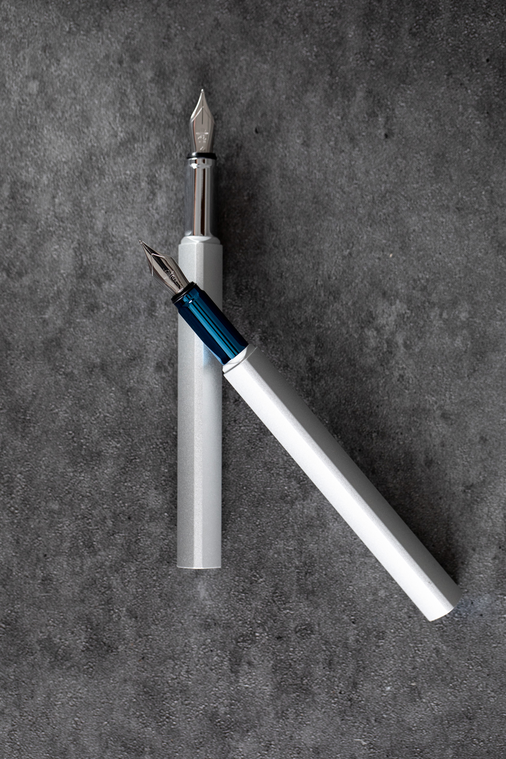 Перьевая ручка PININFARINA PF One SILVER-18