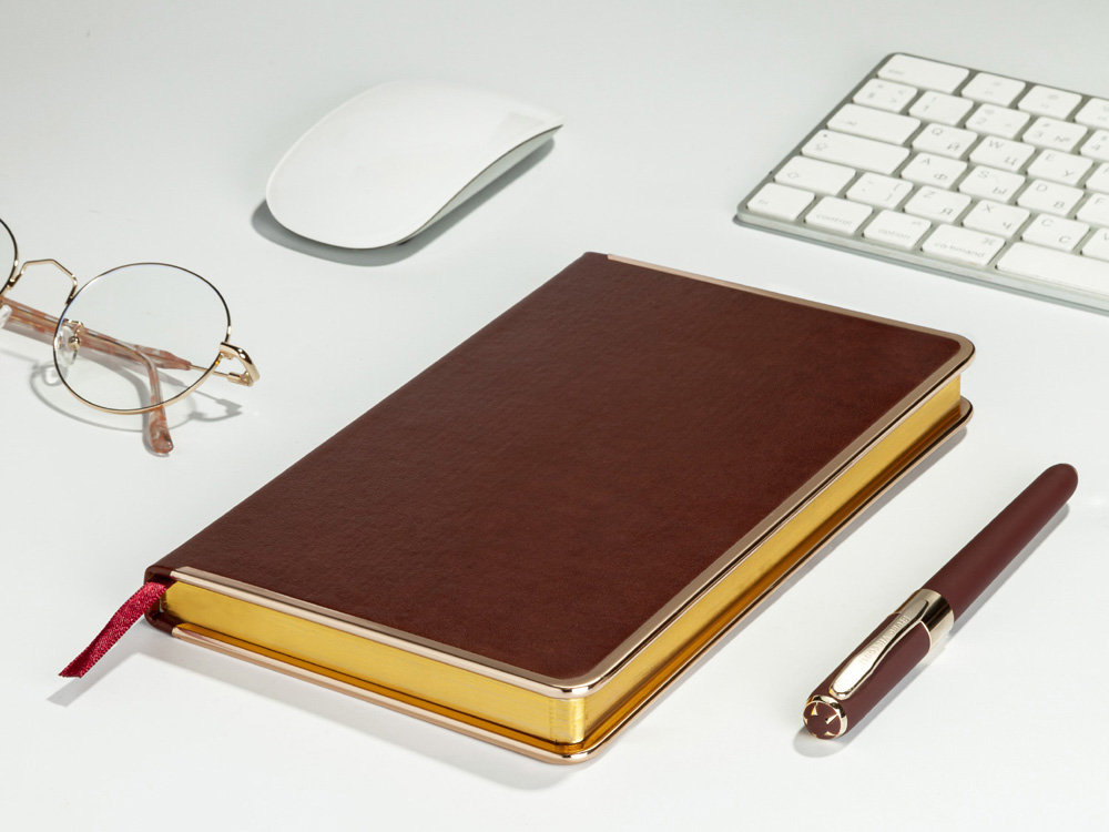 Ежедневник А5 недатированный Chelsea, коричневый (золотистый кант и срез)-4