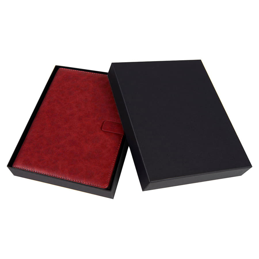 Ежедневник недатированный Coach, формат B5 в подарочной коробке, бордовый-4